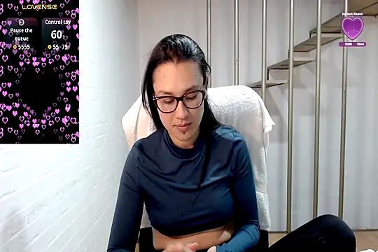 Jessie Desire online show from 11-20-25, 06:02