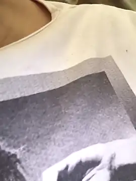 florecita9 online show from 11-21-25, 05:44