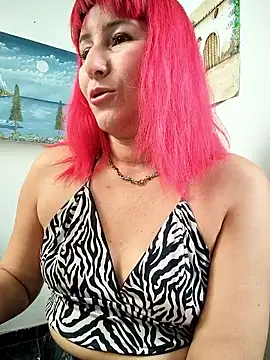 Snapshot of florecita9 chatting on 06-17-26, 05:25 florecita9 online show from 06-17-26, 05:25