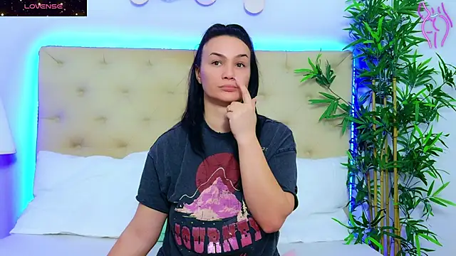 DaliyaArabian online show from 11-21-25, 12:59