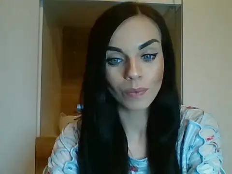 Snapshot of CassieSensual chatting on 01-08-26, 07:27 CassieSensual online show from 01-08-26, 07:27