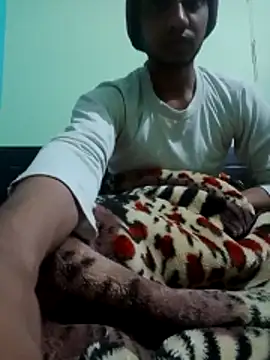 Snapshot of Maalsexy22 chatting on 12-19-25, 11:23 Maalsexy22 online show from 12-19-25, 11:23