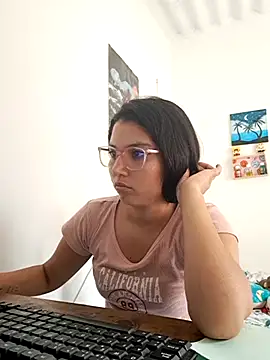 Snapshot of HannaKlein chatting on 02-17-25, 06:59 HannaKlein online show from 02-17-25, 06:59