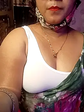 ella mariya online show from 12-19-24, 08:02