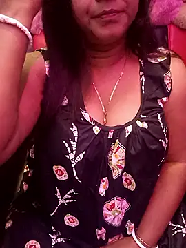 Snapshot of ella_mariya chatting on 01-13-26, 10:31 ella mariya online show from 01-13-26, 10:31