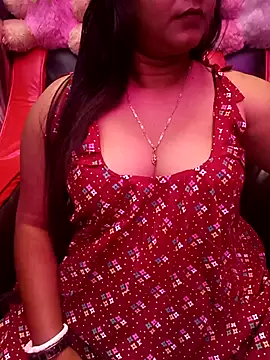 Snapshot of ella_mariya chatting on 02-22-26, 06:17 ella mariya online show from 02-22-26, 06:17