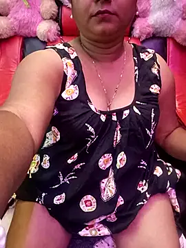 Snapshot of ella_mariya chatting on 02-25-26, 06:56 ella mariya online show from 02-25-26, 06:56