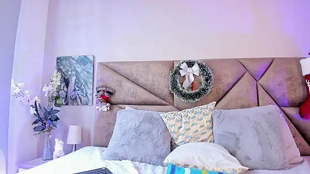 Snapshot of Salomesimos1 chatting on 12-13-24, 06:16 Salomesimos1 online show from 12-13-24, 06:16