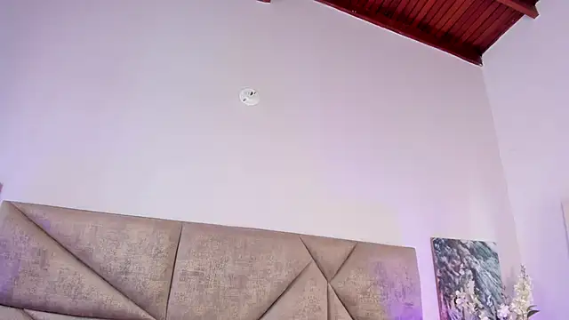 Snapshot of Salomesimos1 chatting on 02-05-25, 04:25 Salomesimos1 online show from 02-05-25, 04:25