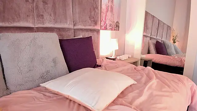 Snapshot of Salomesimos1 chatting on 03-15-25, 08:26 Salomesimos1 online show from 03-15-25, 08:26