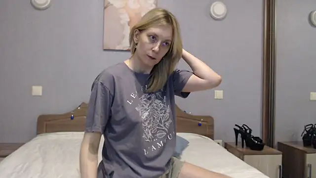 AvelinaLeoni online show from 12-29-24, 03:35