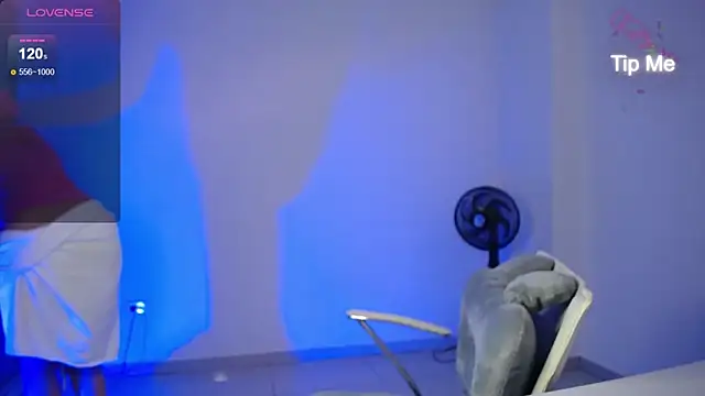 candydowson1 online show from 02-14-25, 09:43