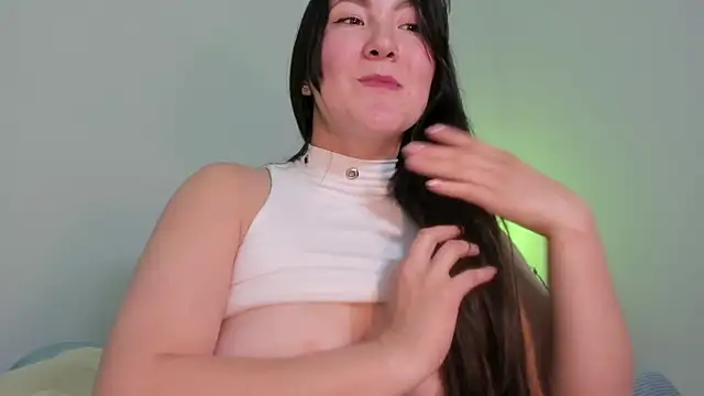 Elle Lee  online show from 01-21-25, 11:55