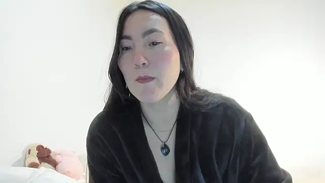 Elle Lee  online show from 09-25-25, 12:14