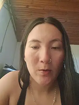 Elle Lee  online show from 04-08-26, 07:25