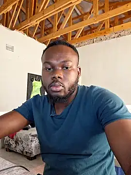 Snapshot of LaughRiotX chatting on 09-23-25, 09:12 LaughRiotX online show from 09-23-25, 09:12