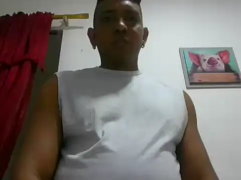 Snapshot of boydirtxxx chatting on 09-24-25, 09:18 boydirtxxx online show from 09-24-25, 09:18