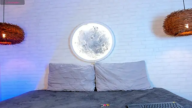 Elise Diamond online show from 09-16-25, 02:23