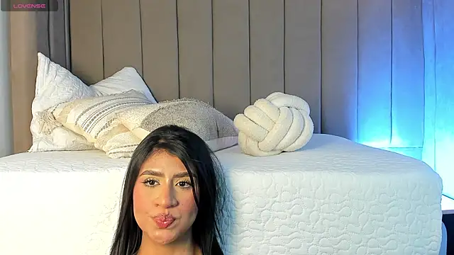 Elise Diamond online show from 04-11-26, 01:54