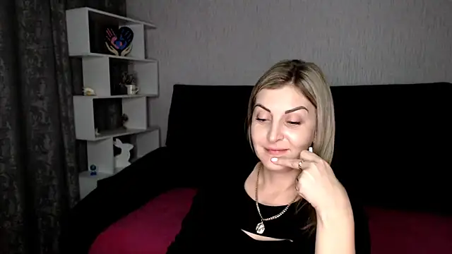 Snapshot of Amelia_Harper chatting on 12-06-24, 06:39 Amelia Harper online show from 12-06-24, 06:39