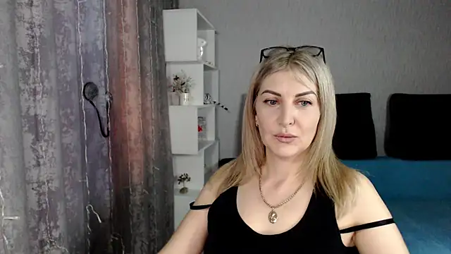Snapshot of Amelia_Harper chatting on 03-13-25, 10:47 Amelia Harper online show from 03-13-25, 10:47