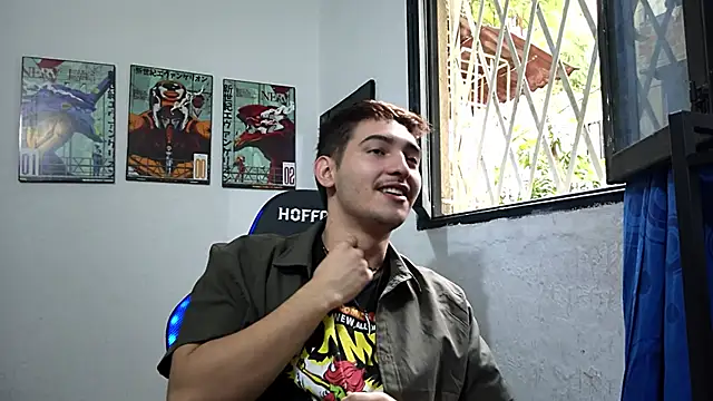 Snapshot of DiegoRogue_ chatting on 02-18-25, 02:27 DiegoRogue online show from 02-18-25, 02:27