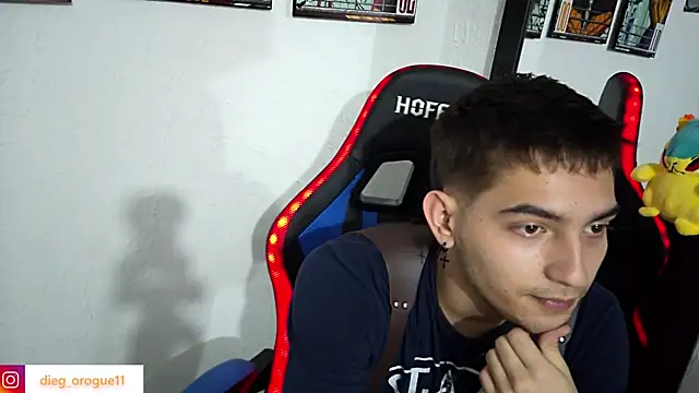 Snapshot of DiegoRogue_ chatting on 03-09-25, 03:43 DiegoRogue online show from 03-09-25, 03:43