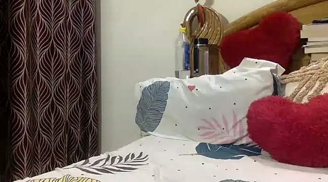 Snapshot of SubmissiveJyotika chatting on 02-13-25, 06:05 SubmissiveJyotika online show from 02-13-25, 06:05