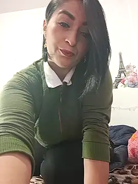 Snapshot of karenlennox1 chatting on 01-31-25, 12:06 karenlennox1 online show from 01-31-25, 12:06