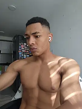 Snapshot of Jhonyblack_1 chatting on 04-24-26, 02:08 Jhonyblack 1 online show from 04-24-26, 02:08