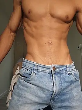 Snapshot of Jhonyblack_1 chatting on 06-19-26, 05:06 Jhonyblack 1 online show from 06-19-26, 05:06