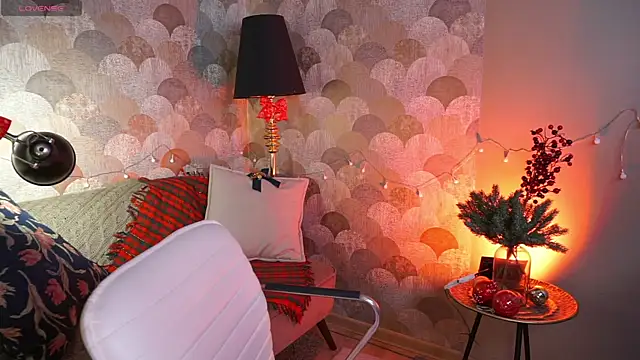 UmaTruewoman online show from 12-24-24, 06:11