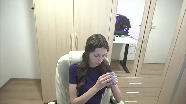 Snapshot of Billly1Love chatting on 06-11-26, 12:32 Billly1Love online show from 06-11-26, 12:32