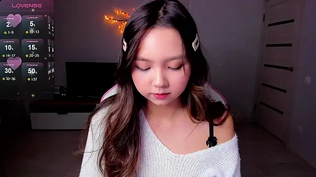 Fluffy Rose online show from 10-06-25, 03:09