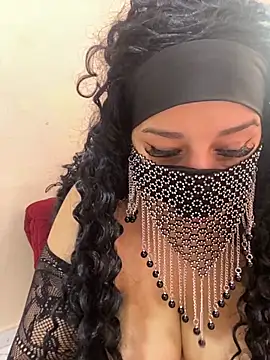 mari layali online show from 10-30-25, 11:11