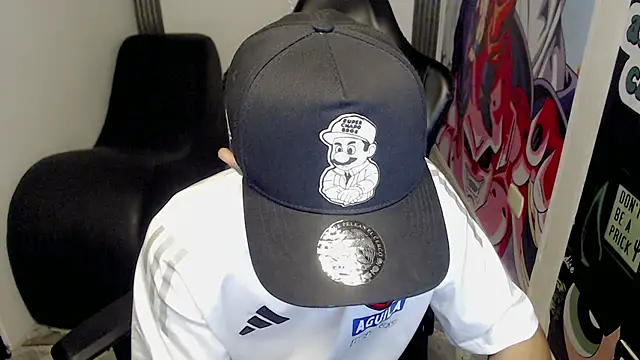 Snapshot of bby_santi chatting on 02-14-25, 01:40 bby santi online show from 02-14-25, 01:40