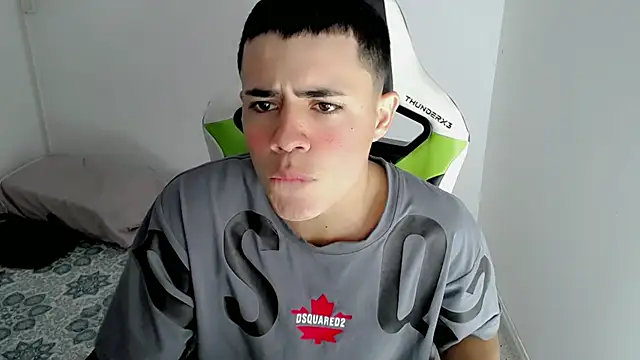 Snapshot of bby_santi chatting on 03-10-25, 01:54 bby santi online show from 03-10-25, 01:54