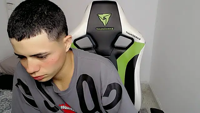 Snapshot of bby_santi chatting on 03-10-25, 04:57 bby santi online show from 03-10-25, 04:57