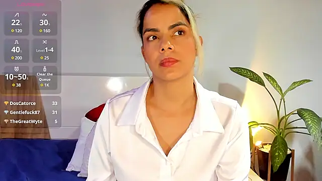 Snapshot of ClaraMariaMon chatting on 12-24-24, 07:22 ClaraMariaMon online show from 12-24-24, 07:22