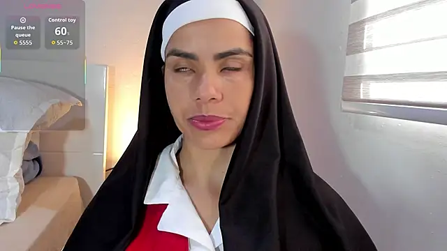 ClaraMariaMon online show from 12-16-25, 01:38