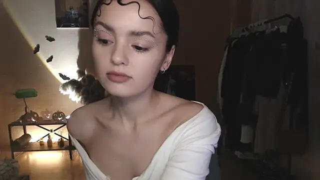 CuteRuby99 online show from 10-30-25, 11:55