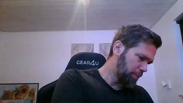 Gotta1 online show from 11-25-25, 03:34