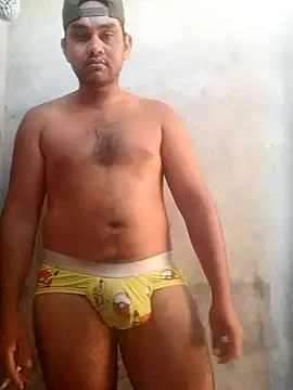 Snapshot of travieso2893 chatting on 05-08-26, 11:26 travieso2893 online show from 05-08-26, 11:26