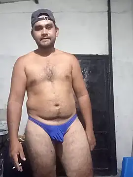 Snapshot of travieso2893 chatting on 05-11-26, 02:17 travieso2893 online show from 05-11-26, 02:17