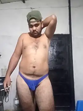 Snapshot of travieso2893 chatting on 05-25-26, 01:11 travieso2893 online show from 05-25-26, 01:11