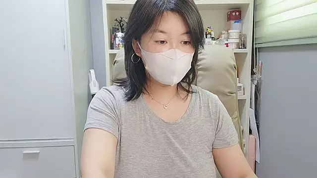 Snapshot of HaNa_Kim chatting on 06-24-26, 03:27 HaNa Kim online show from 06-24-26, 03:27