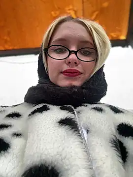 Snapshot of Milkyy_wway chatting on 12-07-24, 10:45 Milkyy wway online show from 12-07-24, 10:45