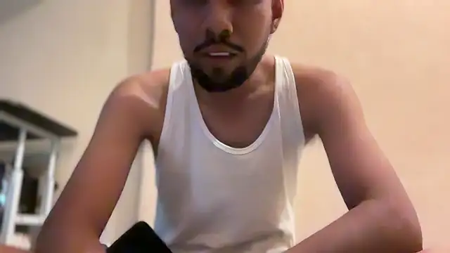 Snapshot of EnriquePersian197 chatting on 01-18-25, 07:15 EnriquePersian197 online show from 01-18-25, 07:15