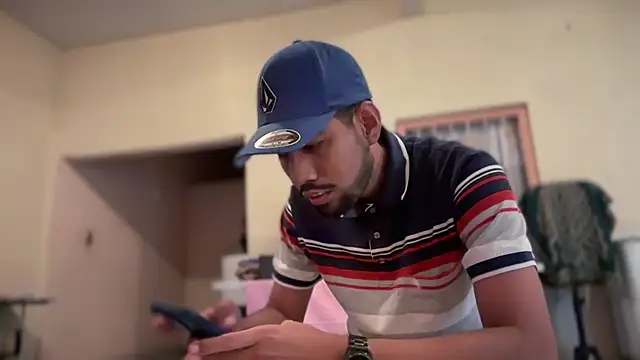 Snapshot of EnriquePersian197 chatting on 01-21-25, 07:28 EnriquePersian197 online show from 01-21-25, 07:28