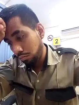 Snapshot of EnriquePersian197 chatting on 01-25-25, 01:54 EnriquePersian197 online show from 01-25-25, 01:54